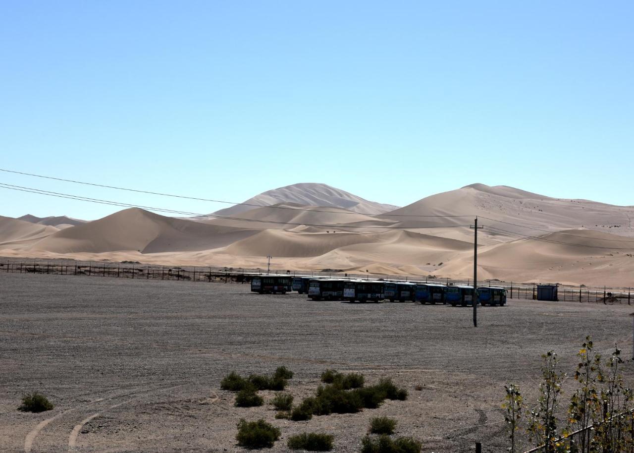 Dunhuang 8090 Guest House Екстер'єр фото